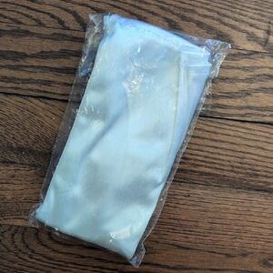 2/$10, 3/$13 NEW White Opera Gloves